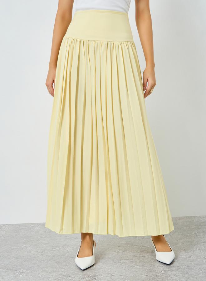 Styli Women Yellow Pleated A-Line Maxi Skirt - Image 2